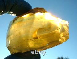 Libyan Desert Glass Meteorite Tektite impact Dimples (820 crt) Dark inside Gem