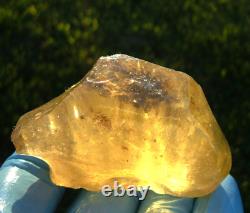 Libyan Desert Glass Meteorite Tektite impact Dimples (820 crt) Dark inside Gem