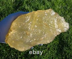 Libyan Desert Glass Meteorite Tektite impact specimen(10300 crt)Very big (2 Kg)