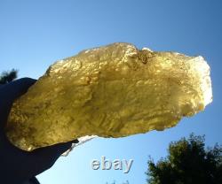 Libyan Desert Glass Meteorite Tektite impact specimen(10300 crt)Very big (2 Kg)