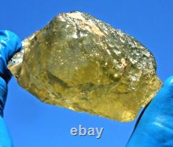 Libyan Desert Glass Meteorite Tektite impact specimen(1150 crt) Big Green Gem