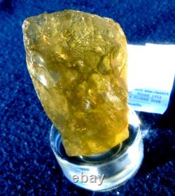 Libyan Desert Glass Meteorite Tektite impact specimen(1150 crt)stand alone Green