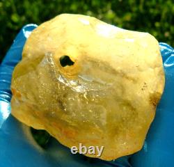 Libyan Desert Glass Meteorite Tektite impact specimen(1200 crt) Natural Hole