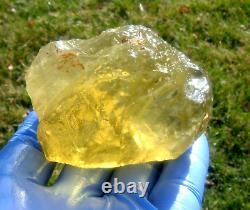 Libyan Desert Glass Meteorite Tektite impact specimen(1250 crt)Yellow Gem AAAA