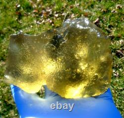 Libyan Desert Glass Meteorite Tektite impact specimen(1625 crt)Super Green AAAA