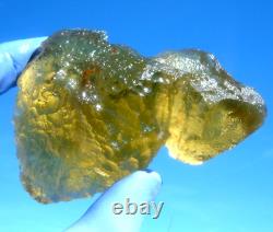 Libyan Desert Glass Meteorite Tektite impact specimen(1625 crt)Super Green AAAA