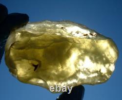 Libyan Desert Glass Meteorite Tektite impact specimen(1630 crt) Super Green Gem