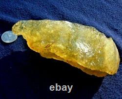 Libyan Desert Glass Meteorite Tektite impact specimen(1630 crt)dimples (0.3 Kg)