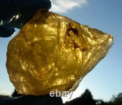 Libyan Desert Glass Meteorite Tektite impact specimen(1675 ct) Super Gem Green