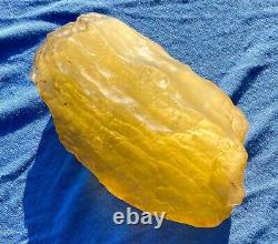 Libyan Desert Glass Meteorite Tektite impact specimen(1800 crt)big yellow Gem