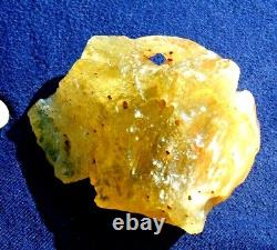 Libyan Desert Glass Meteorite Tektite impact specimen(2030 crt) Natural Hole