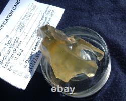 Libyan Desert Glass Meteorite Tektite impact specimen(240 crt)Nice Tunnel Shape