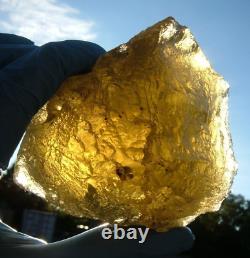 Libyan Desert Glass Meteorite Tektite impact specimen(2560 crt)Super Gem Green