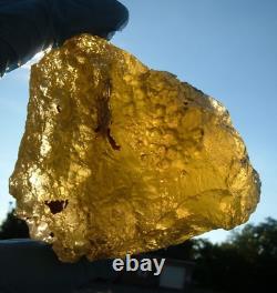 Libyan Desert Glass Meteorite Tektite impact specimen(2560 crt)Super Gem Green