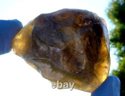 Libyan Desert Glass Meteorite Tektite impact specimen(300 crt)Very Dark Green