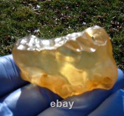 Libyan Desert Glass Meteorite Tektite impact specimen(340 crt)Natural Hole