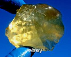 Libyan Desert Glass Meteorite Tektite impact specimen(350 crt)Best Gem AAAA