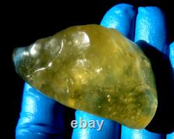 Libyan Desert Glass Meteorite Tektite impact specimen(375 crt)Soft Gem Top AAAA