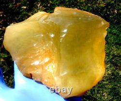 Libyan Desert Glass Meteorite Tektite impact specimen(3875 crt)(3/4Kg) Very Big