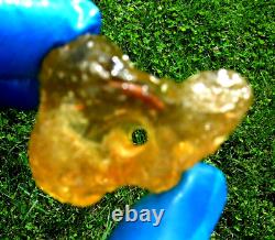 Libyan Desert Glass Meteorite Tektite impact specimen(390 crt) 2 Natural holes