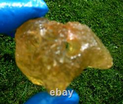 Libyan Desert Glass Meteorite Tektite impact specimen(390 crt) 2 Natural holes