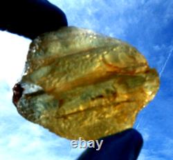 Libyan Desert Glass Meteorite Tektite impact specimen(390 crt) 2 Natural holes