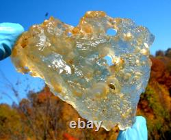 Libyan Desert Glass Meteorite Tektite impact specimen(405 crt)- 7 Natural Holes