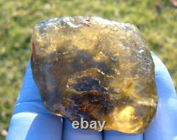 Libyan Desert Glass Meteorite Tektite impact specimen (420 crt) Green Gem AAAAA