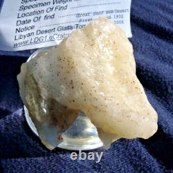 Libyan Desert Glass Meteorite Tektite impact specimen(425 ct) White Nice Shape