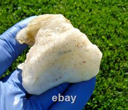 Libyan Desert Glass Meteorite Tektite impact specimen(425 ct) White Nice Shape