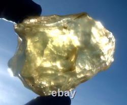 Libyan Desert Glass Meteorite Tektite impact specimen(450 crt)Dimples Best Gem