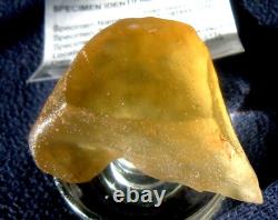 Libyan Desert Glass Meteorite Tektite impact specimen(475 crt) one of its kind