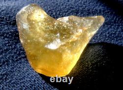 Libyan Desert Glass Meteorite Tektite impact specimen(475 crt) one of its kind