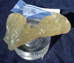 Libyan Desert Glass Meteorite Tektite impact specimen(505 crt)very unique shape