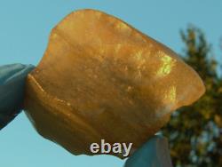 Libyan Desert Glass Meteorite Tektite impact specimen(510 crt) nice Green