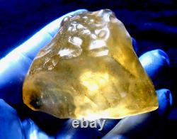 Libyan Desert Glass Meteorite Tektite impact specimen(540 crt)Dimples Super Gem