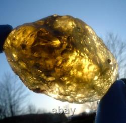 Libyan Desert Glass Meteorite Tektite impact specimen(540 crt)Very Dark Green