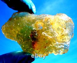 Libyan Desert Glass Meteorite Tektite impact specimen(580 crt) 2 Natural Holes