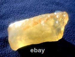 Libyan Desert Glass Meteorite Tektite impact specimen(610 crt) yellow Gem AAA+