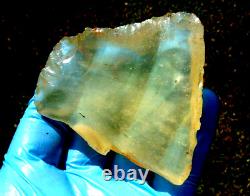 Libyan Desert Glass Meteorite Tektite impact specimen(635 crt)Soft yellow Gem A