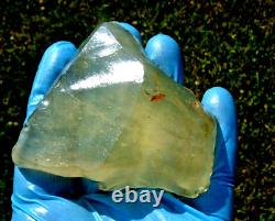 Libyan Desert Glass Meteorite Tektite impact specimen(635 crt)Soft yellow Gem A