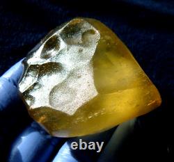 Libyan Desert Glass Meteorite Tektite impact specimen(675 crt)Dimples Gem AAAA+