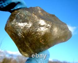 Libyan Desert Glass Meteorite Tektite impact specimen(680 crt)Super Blue lines