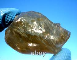 Libyan Desert Glass Meteorite Tektite impact specimen(680 crt)Super Blue lines