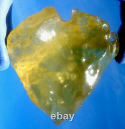 Libyan Desert Glass Meteorite Tektite impact specimen(815 crt)Heart shape Gem A