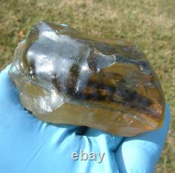 Libyan Desert Glass Meteorite Tektite impact specimen(840 crt)Super Blue lines