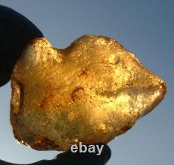 Libyan Desert Glass Meteorite Tektite impact specimen(900 crt)Dimples Gem AA+