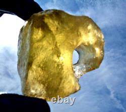 Libyan Desert Glass Meteorite Tektite impact specimen(920 crt) Big natural Hole