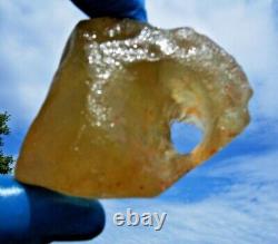 Libyan Desert Glass Meteorite Tektite impact specimen(920 crt) Big natural Hole