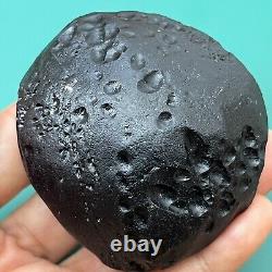 Tektite indochinite space rock impactite of meteorite impact stone 146 g round